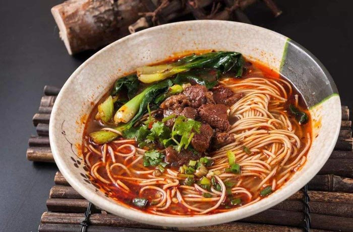 山城红汤牛肉面培训